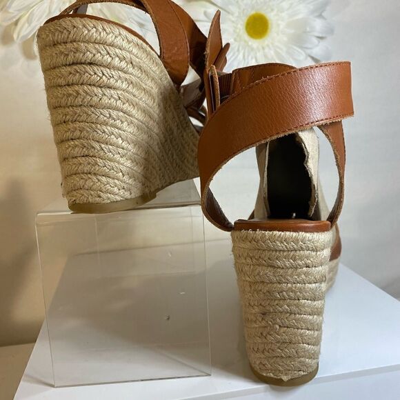 NWOB Gap Cognac Wedge Heels - Picture 3 of 5